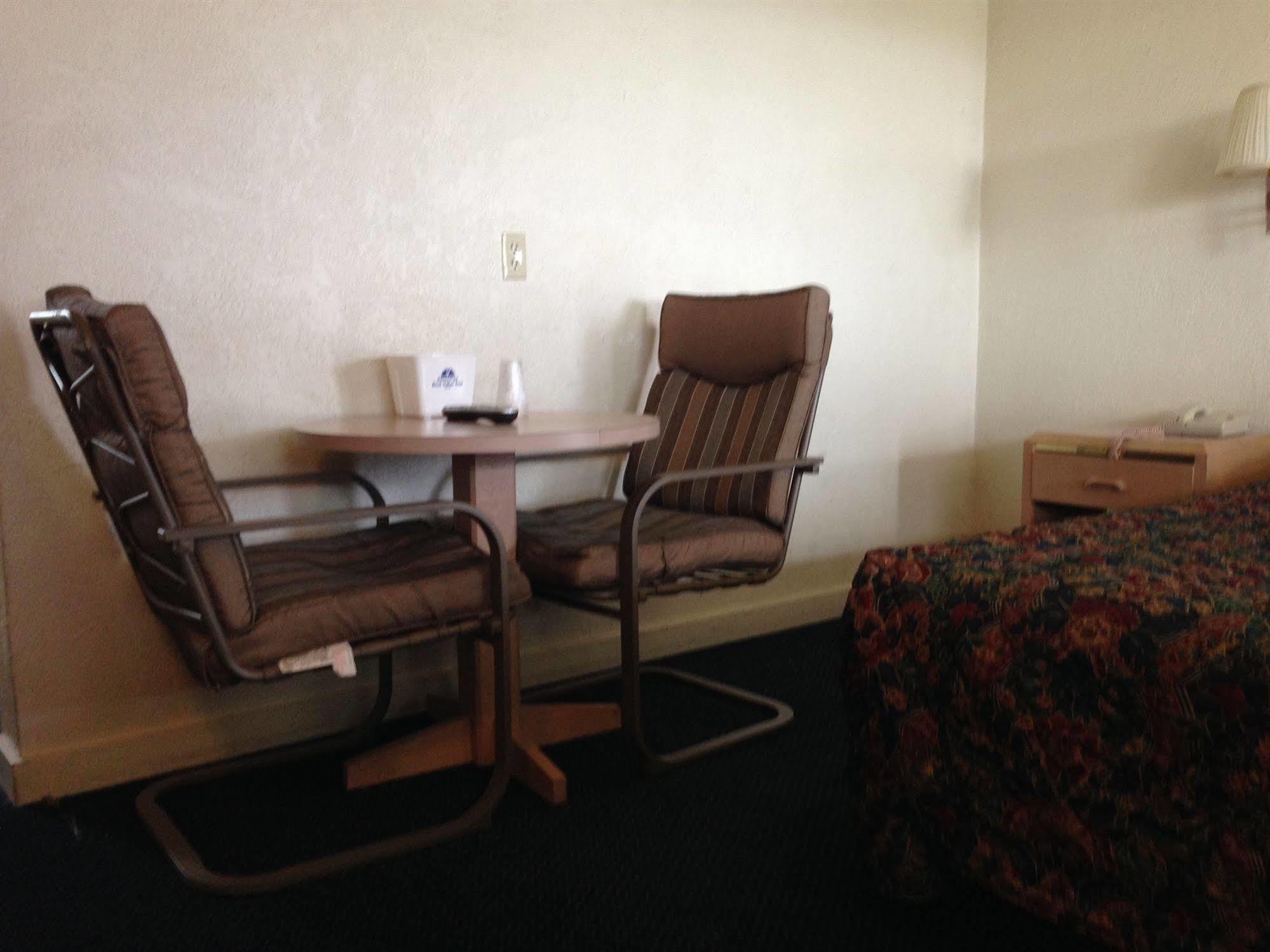 רדמונד Hub Motel מראה חיצוני תמונה